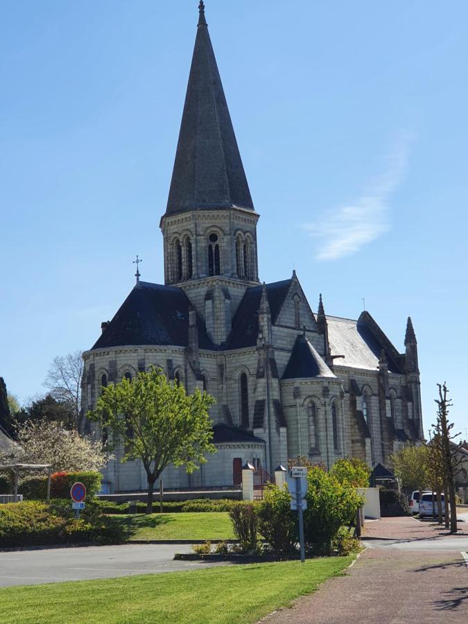 Le Gite Du Puits Aubert Breze Экстерьер фото