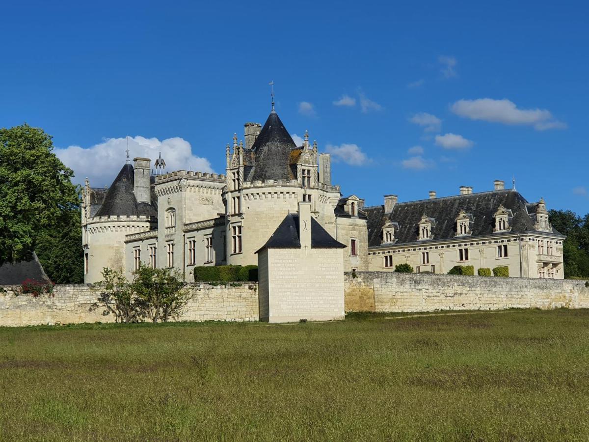 Le Gite Du Puits Aubert Breze Экстерьер фото